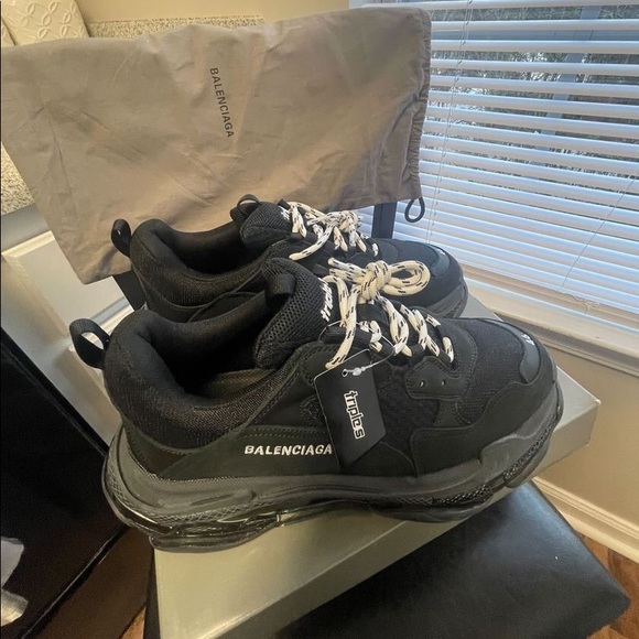 Men's Balenciagas - Picture 2 of 6